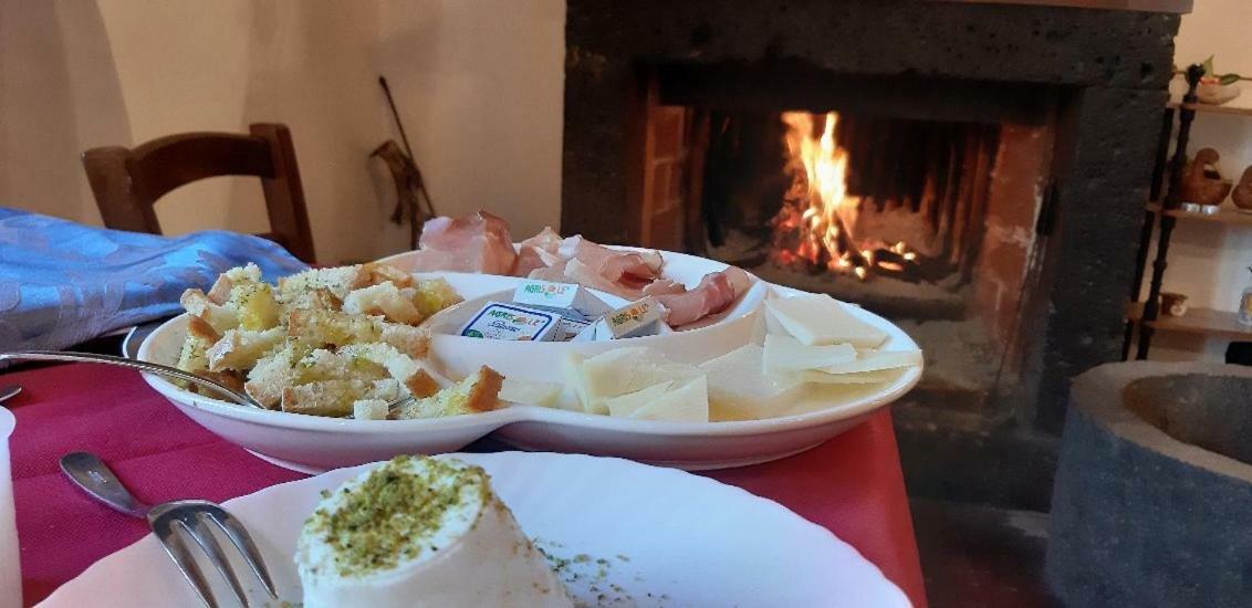Agriturismo Sole Di Sicilia Randazzo Dış mekan fotoğraf